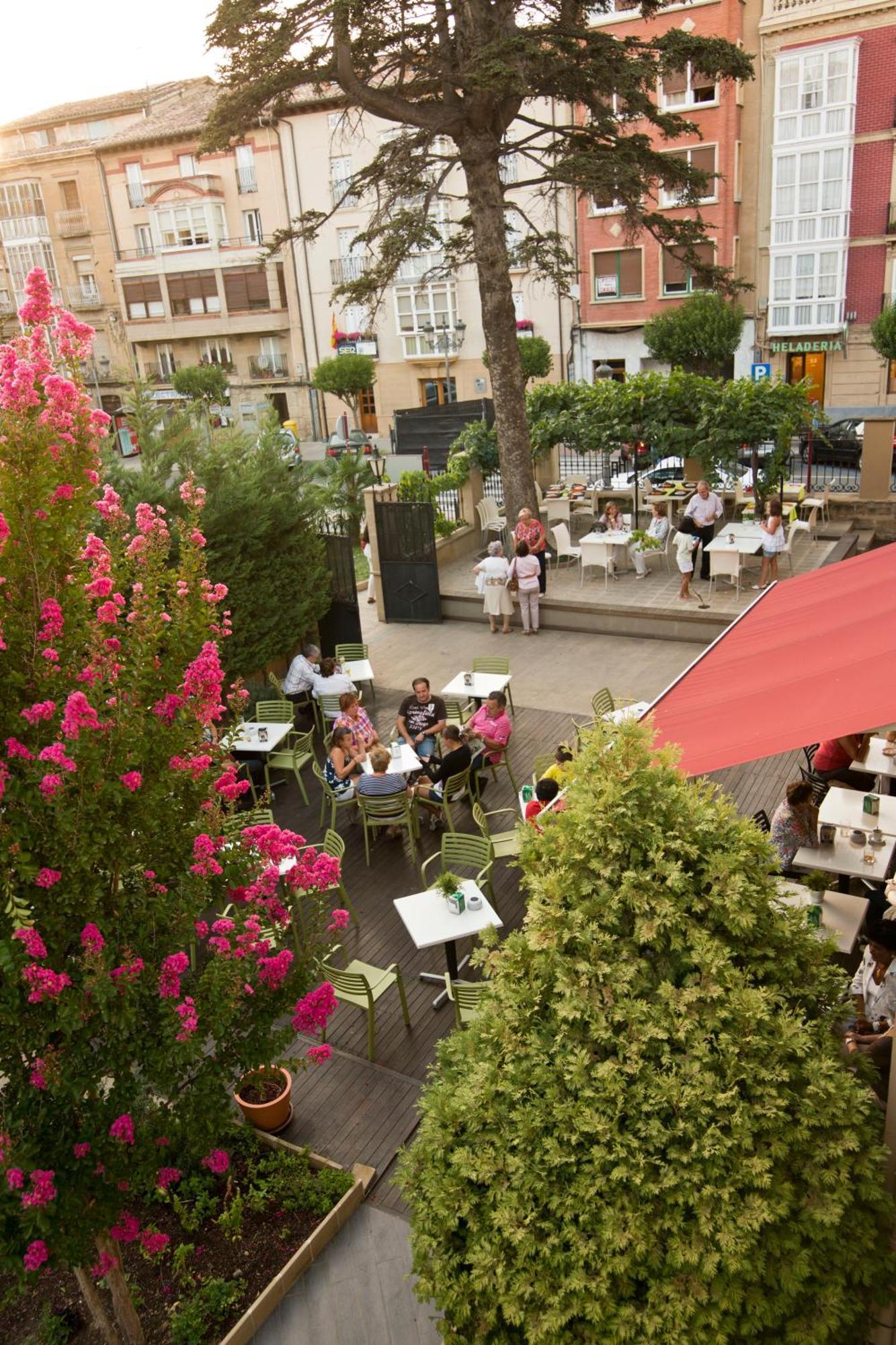 Hotel Arrope อาโร ภายนอก รูปภาพ
