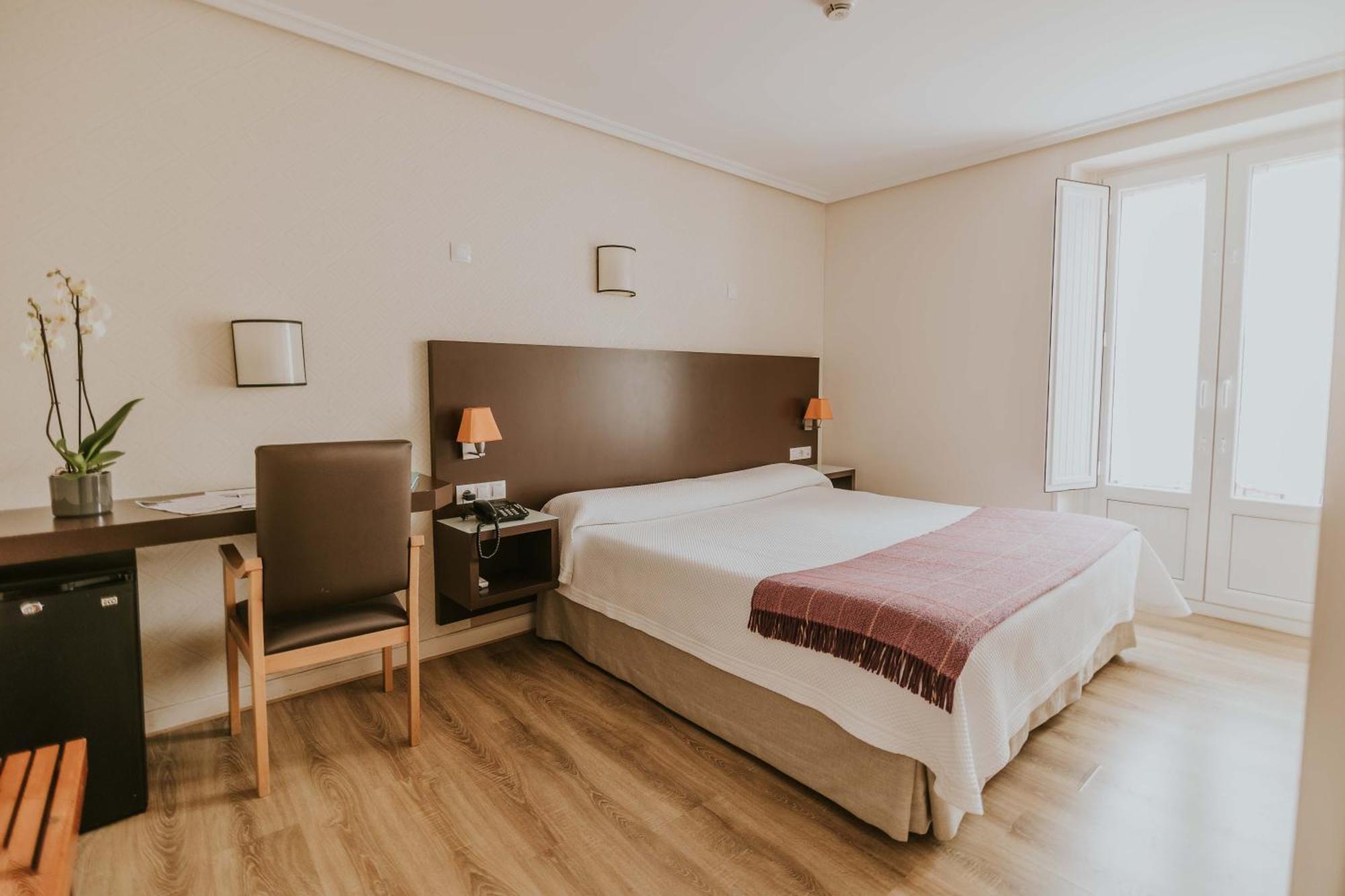 Hotel Arrope อาโร ภายนอก รูปภาพ