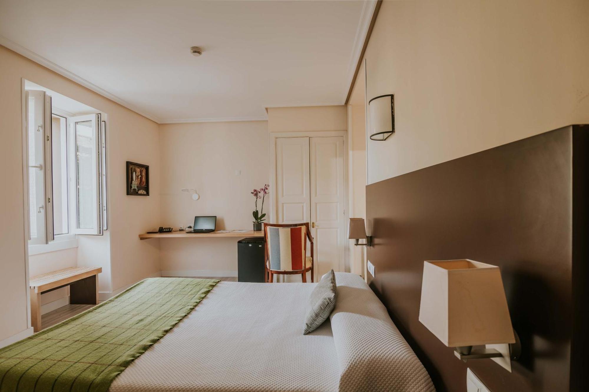Hotel Arrope อาโร ภายนอก รูปภาพ