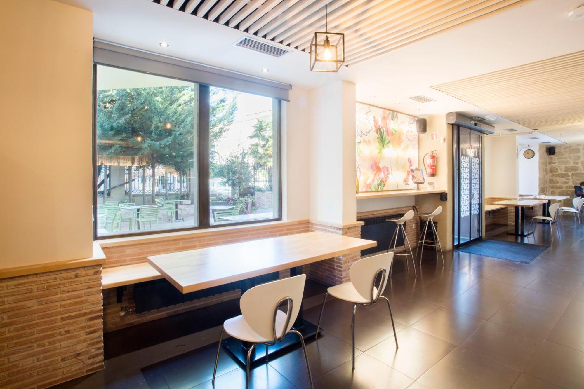 Hotel Arrope อาโร ภายนอก รูปภาพ